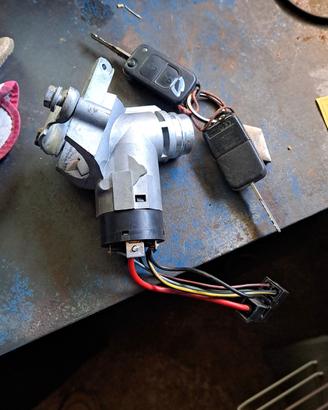 Disponibile pezzi usati vito 638