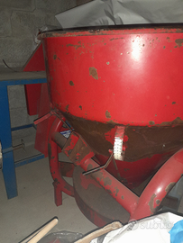 Spandiconcime Rossetto