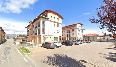 NEGOZIO A VILLANOVA CANAVESE