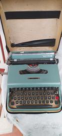 macchina per scrivere olivetti lettera 22