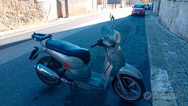 Aprilia Scarabeo 200 - 2009