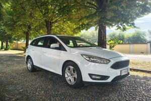 FORD FOCUS 1.5 TDCi Diesel AUTOCARRO 4 POSTI