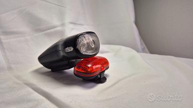 Set Luci Bici Anteriore + Posteriore – Luce 400