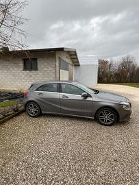 Mercedes-Benz Classe A 180 D Executive – 2015