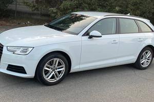 Audi A4 Avant 2.0 TDI s tronic Business 150 CV