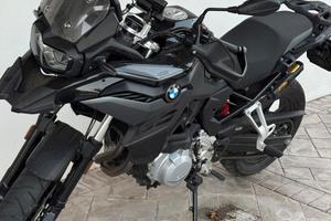 Bmw f750gs triple black