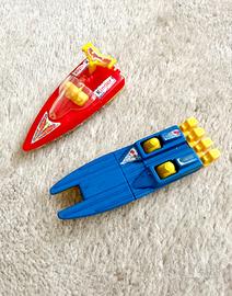 Kinder battelli racing boat