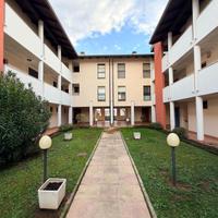 APPARTAMENTO TRICAMERE BISERVIZI CON POSTO AUTO...