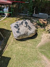 Masso ornamentale per giardino 