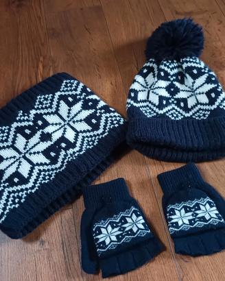 Cappello guanti scalda collo