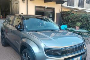 Jeep avenger summit 1.2 100cv benzina. 