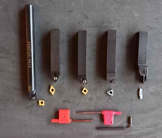 Attrezzatura per tornitura 5 Utensili nuovi