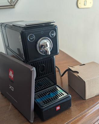 Macchina da caffè Illy X3 – Nuova, mai usata