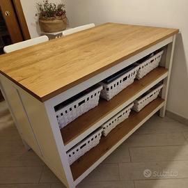 Tavolo isola cucina Ikea Tornviken e due sgabelli