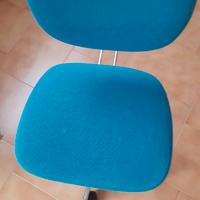 SEDIA-POLTRONCINA CON RUOTE.