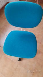 SEDIA-POLTRONCINA CON RUOTE.