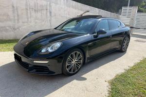 Porsche Panamera 4.0 4S Diesel (PERMUTA)