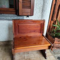 Piccola cassapanca in legno 