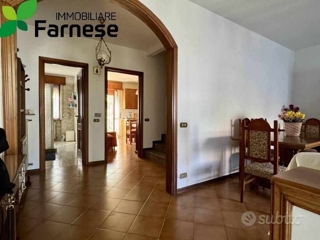 Villetta a schiera di 147 m² con 4 locali e box au - Vista 6
