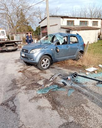  blocco macchina incidentata Daihatsu Terrios  