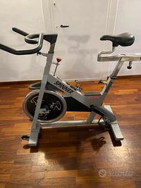 STAR TRAC BIKES PROFESSIONAL