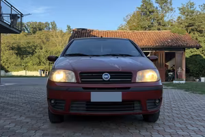 Fiat Punto 1.2 Benzina – 2005 – 214.000 km