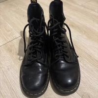 Dr. Martens n39