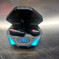 Auricolari di vario tipo e colore