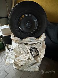 Gomme invernali su cerchio Opel Mokka 195/70 R16