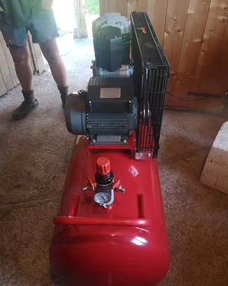 compressore 200 litri 220v 