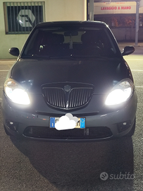 Lancia ypsilon 2008