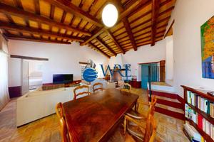 Appartamento di 135 m² con 4 locali a Sellano