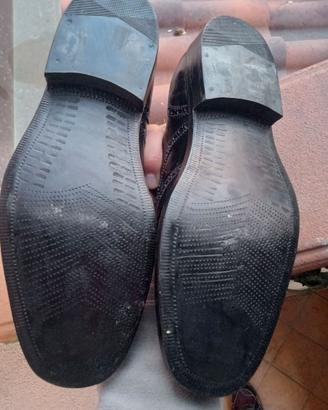 Scarpe eleganti da uomo lavorate a mano
