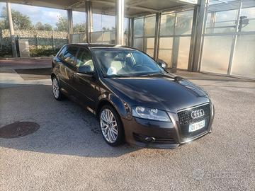 Audi A3  allestimento 2012 140cv automatica Dsg