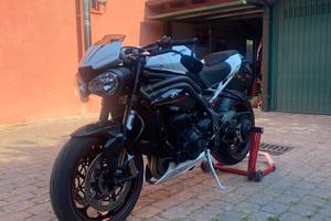 Speed triple 1050 rs