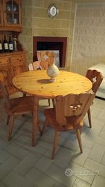 tavolo rotondo allungabile in pino di Svezia con 5