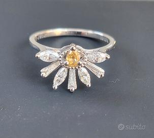 Anello - 18 carati Oro bianco e diamanti