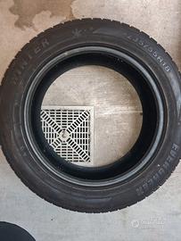Gomme invernali 235/55 R18 104H