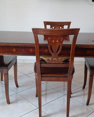 Tavolo Di antiquariato con certificato + sedie