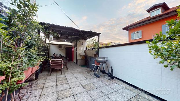 LOFT SEMI-INDIPENDENTE CON TERRAZZO