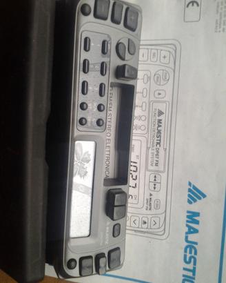 autoradio Majestic DP 67 FM  cassette e fronalino