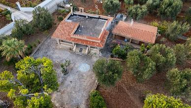 VILLA SINGOLA A FRANCAVILLA FONTANA
