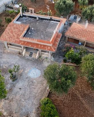 VILLA SINGOLA A FRANCAVILLA FONTANA
