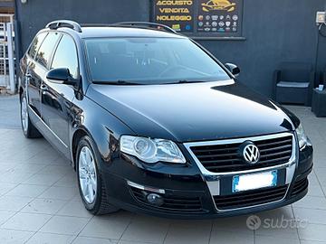 Volkswagen Passat 2.0 TDI DPF Var. Highline GARANZ