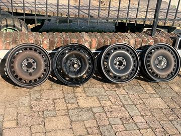 Cerchi in acciaio 16pollici 5 fori Ford