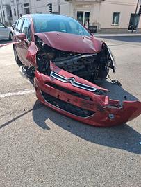 Citroen C3 anno 2016 incidentata