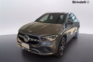 MERCEDES-BENZ GLA (H247) - GLA 180 d Auto
