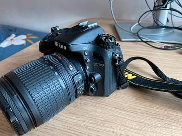 Nikon D7100 con obiettivo 18 105 e borsa