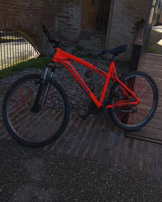 Btwin Rockrider 340