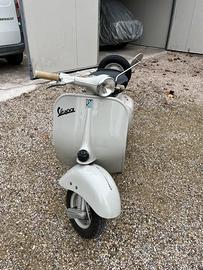 Vespa vna prima serie anno 1957
